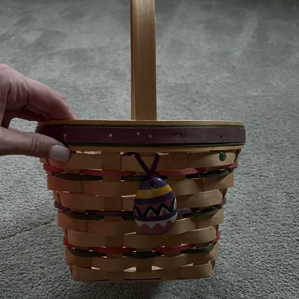 Large 1996 longaberger Easter basket